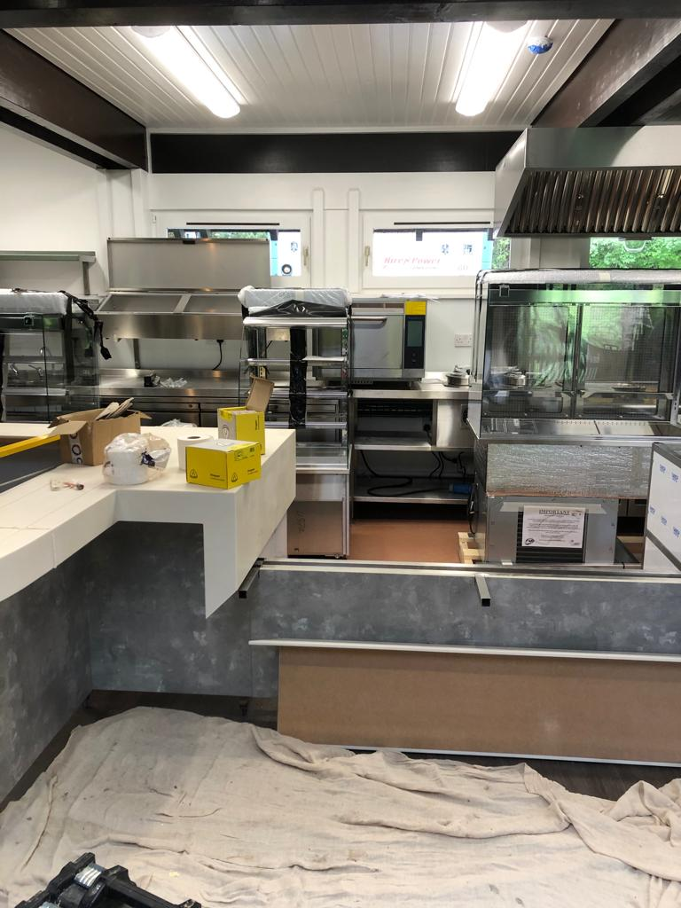 Delvado project management on a kitchen installation site